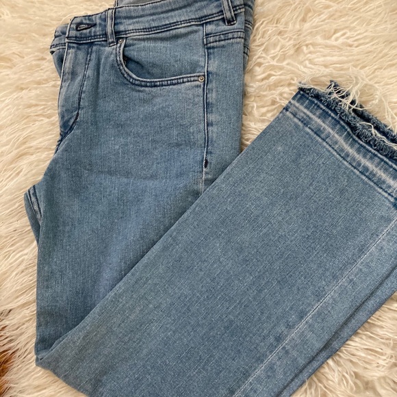 Jeans - Picture 2 of 4